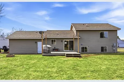 519 Sycamore Drive, New Richmond, WI 54017 - Photo 3