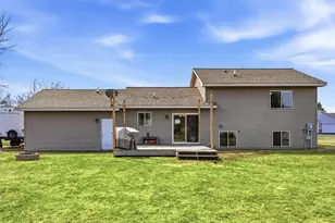 519 Sycamore Dr, New Richmond, WI 54017 - Photo 3