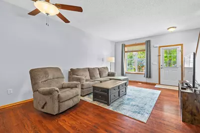 954 Conner Street, Chaska, MN 55318 - Photo 5