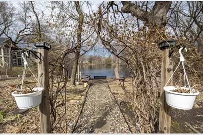 2550 Concord Way, Mendota Heights, MN 55120 - Photo 25