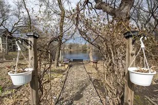 2550 Concord Way, Mendota Heights, MN 55120 - Photo 25