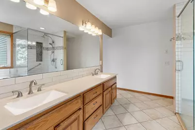 9675 Summit Place, Chaska, MN 55318 - Photo 29
