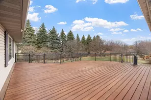 9675 Summit Pl, Chaska, MN 55318 - Photo 15