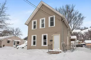 264 E 5th St, Red Wing, MN 55066 - Photo 1