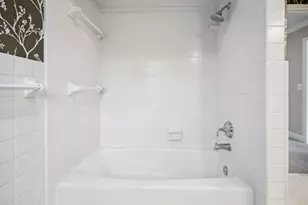 5721 Londonderry Rd, Edina, MN 55436 - Photo 69