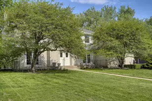 5721 Londonderry Rd, Edina, MN 55436 - Photo 3