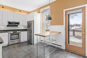 240 1/2 Western Ave S, Saint Paul, MN 55102 - Photo 9