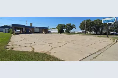 120 8th Avenue NE, Pipestone, MN 56164 - Photo 15