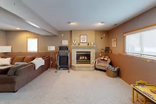 1302 36th St SW, Rochester, MN 55902 - Photo 15