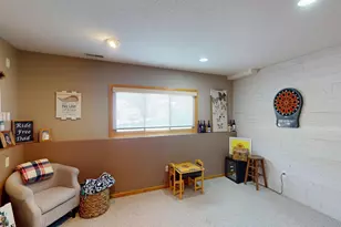 1302 36th St SW, Rochester, MN 55902 - Photo 17