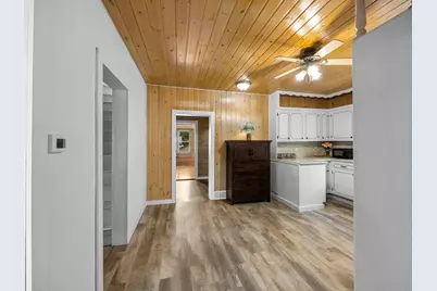 307 Elm Avenue SW, Montgomery, MN 56069 - Photo 7