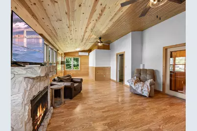 307 Elm Avenue SW, Montgomery, MN 56069 - Photo 11