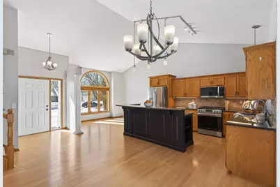 1157 Ridge Bluff Court, Chaska, MN 55318 - Photo 5