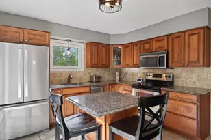4830 Shady Ln N, Minnetonka, MN 55345 - Photo 9