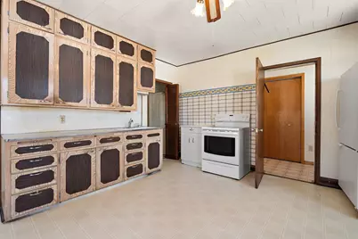 529 Division Street, Brownton, MN 55312 - Photo 7