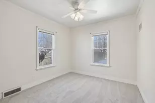 1040 5th Ave SE, Rochester, MN 55904 - Photo 9