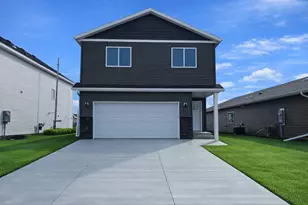 3734 33rd St S, Moorhead, MN 56560 - Photo 1