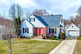 713 11th St SW, Rochester, MN 55902 - Photo 1