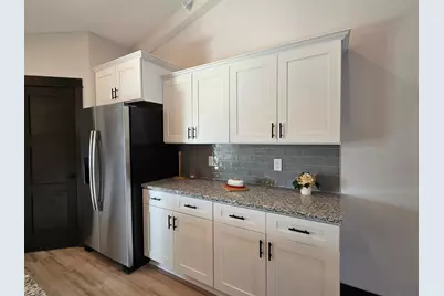 916 Katelyn Circle NE, Montgomery, MN 56069 - Photo 5