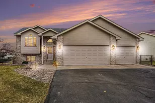 11773 N Meadow Curve, Lindstrom, MN 55045 - Photo 1