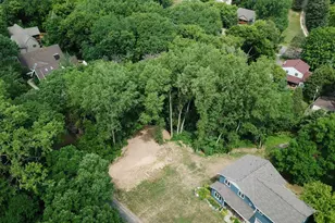 2113 Oakridge St, Saint Paul, MN 55119 - Photo 1