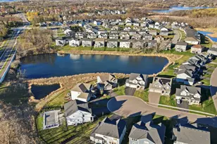7253 Rogers Ct, Chanhassen, MN 55317 - Photo 5
