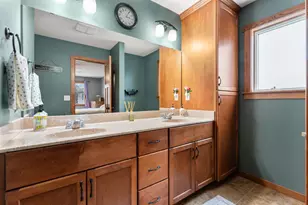 2359 Scenic Point Dr SW, Rochester, MN 55902 - Photo 11