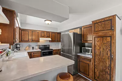 18830 Pheasant Circle, Eden Prairie, MN 55346 - Photo 15