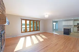 313 Maple Island Rd, Burnsville, MN 55306 - Photo 11