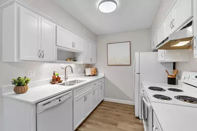 2730 Dale Street N #D214, Roseville, MN 55113 - Photo 5