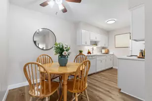 2730 Dale St N, Roseville, MN 55113 - Photo 3