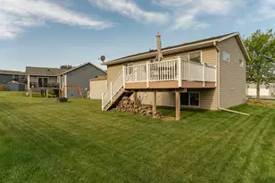 810 19th St, Zumbrota, MN 55992 - Photo 27