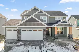 557 Waterford Pl, Waconia, MN 55387 - Photo 1