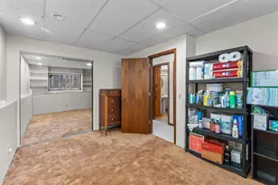 281 Woodridge Dr, Vadnais Heights, MN 55127 - Photo 31