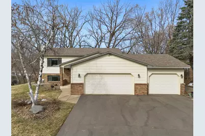 281 Woodridge Drive, Vadnais Heights, MN 55127 - Photo 3