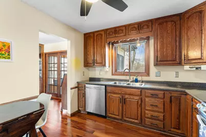 281 Woodridge Drive, Vadnais Heights, MN 55127 - Photo 23