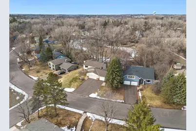 281 Woodridge Drive, Vadnais Heights, MN 55127 - Photo 11