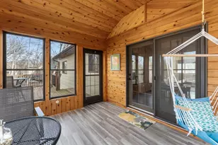 281 Woodridge Dr, Vadnais Heights, MN 55127 - Photo 49