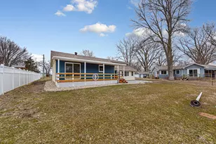 918 Marian St, Waterville, MN 56096 - Photo 11