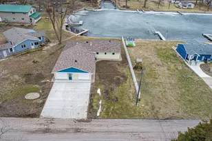 918 Marian St, Waterville, MN 56096 - Photo 57