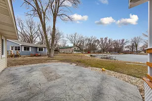 918 Marian St, Waterville, MN 56096 - Photo 5