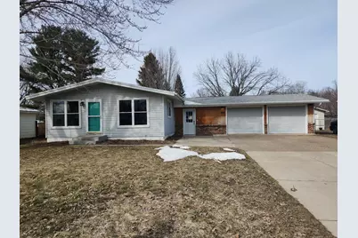 609 N 4th Street, New Richmond, WI 54017 - Photo 1