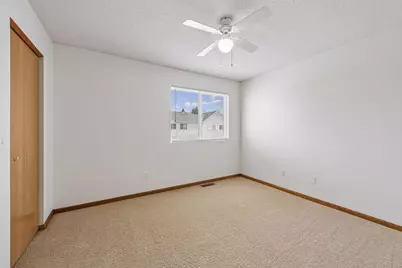 9060 Scarlet Globe Drive, Eden Prairie, MN 55347 - Photo 13