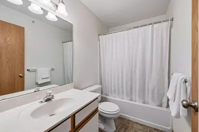 9060 Scarlet Globe Drive, Eden Prairie, MN 55347 - Photo 17