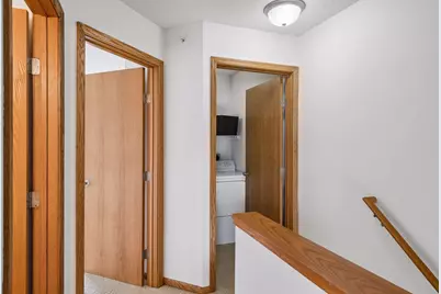 9060 Scarlet Globe Drive, Eden Prairie, MN 55347 - Photo 11