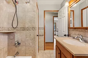 221 E 94th St, Bloomington, MN 55420 - Photo 9
