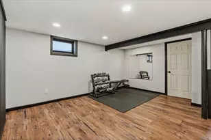 221 E 94th St, Bloomington, MN 55420 - Photo 31