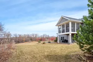 2482 Fieldstone Rd SW, Rochester, MN 55902 - Photo 11