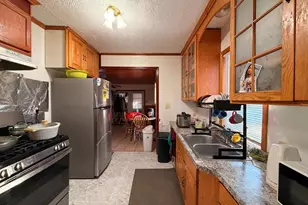 102 Geranium Ave W, Saint Paul, MN 55117 - Photo 9