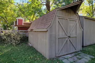 2335 Hemlock Ln N, Plymouth, MN 55441 - Photo 37